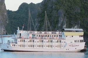 Hanoi & Halong Tour With Paloma Cruise