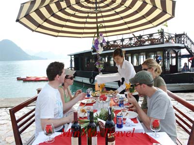 Halong Phoenix Cruise