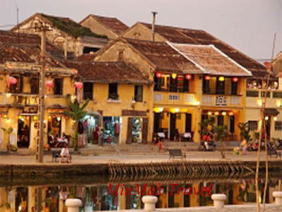 http://www.minmaxtravel.com/uploads/tours-gallery/2012-03-15.10.10.59-hoian.jpg